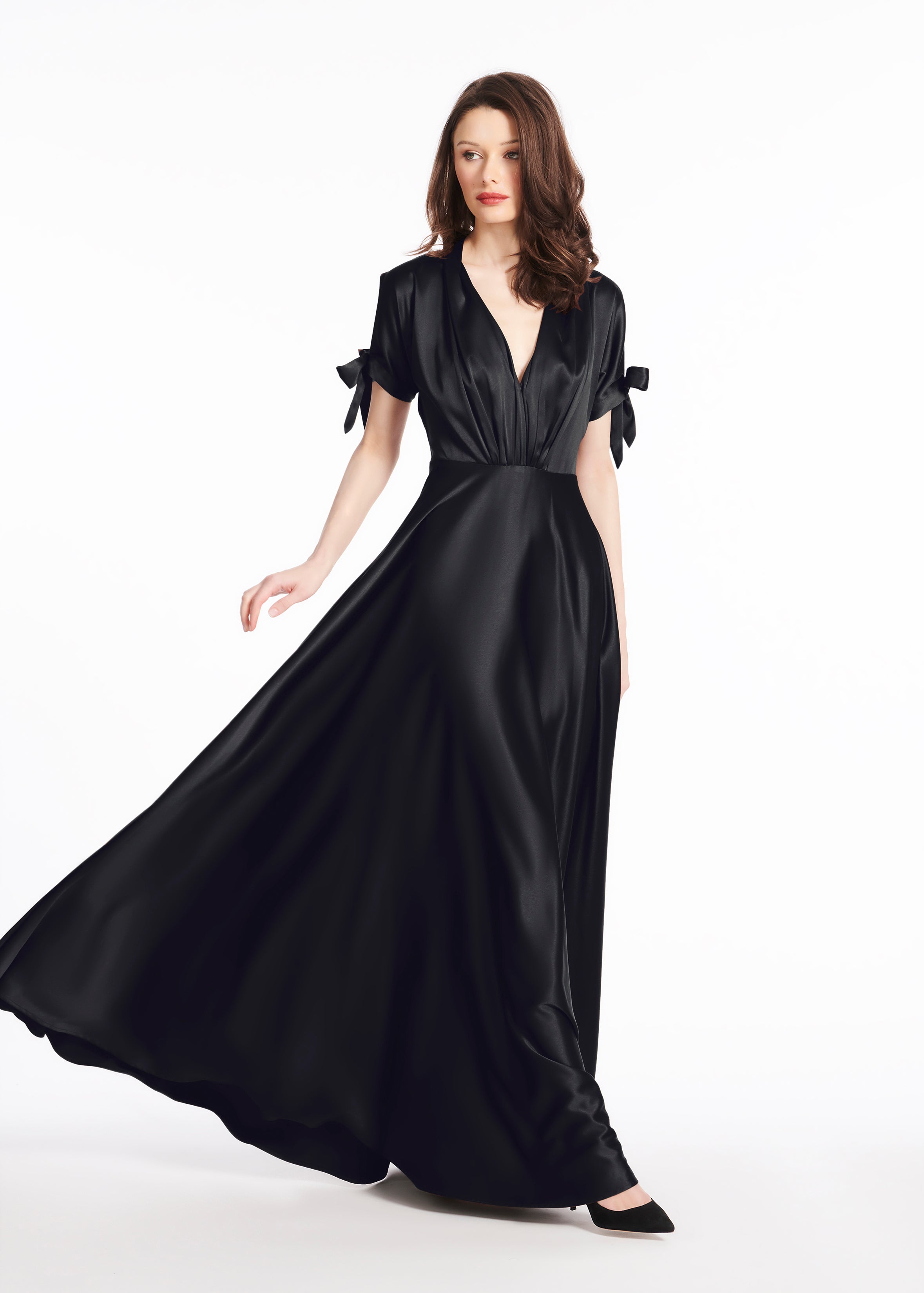 STRETCH SATIN VNECK GOWN BLACK