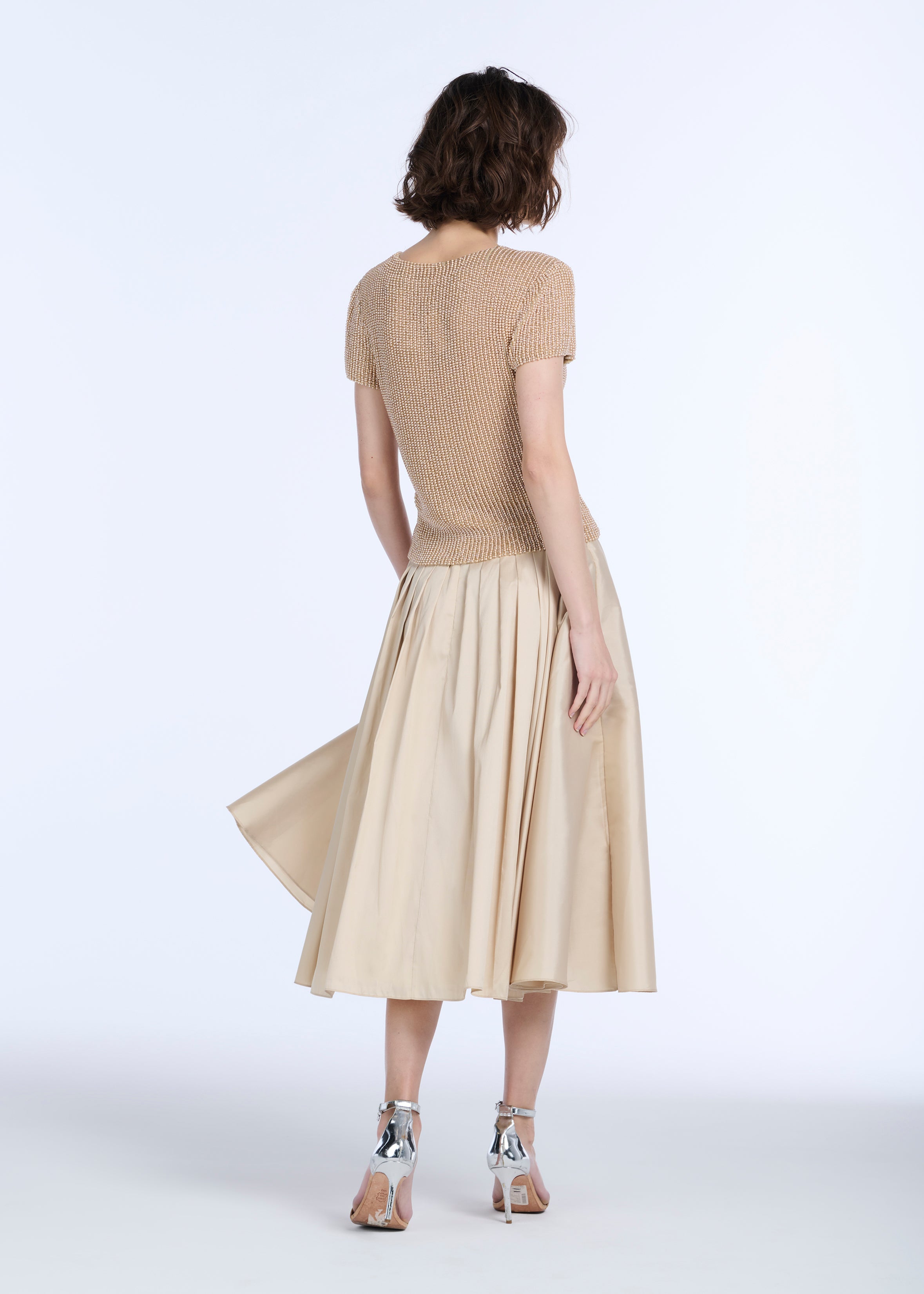 STRETCH PEARL BEADED V-NECK TOP BLUSH