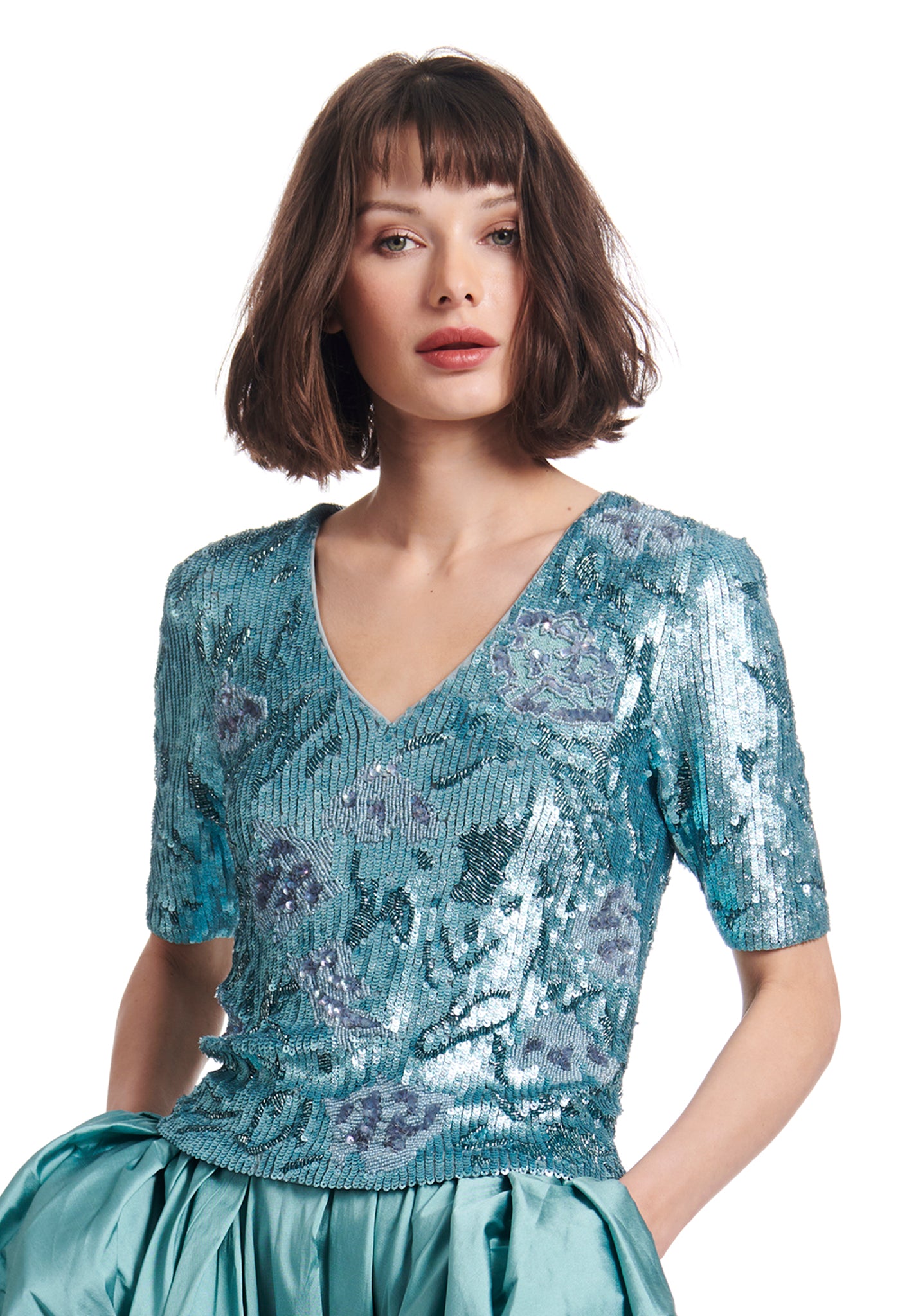 V-NECK SEQUINED FLORAL BEADED STRETCH TOP