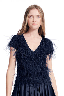 FEATHER V-NECK SHORT SLEEVE TEE
