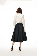 Load image into Gallery viewer, IVORY JEWELED LARGE BOW TAFFETA TOP
