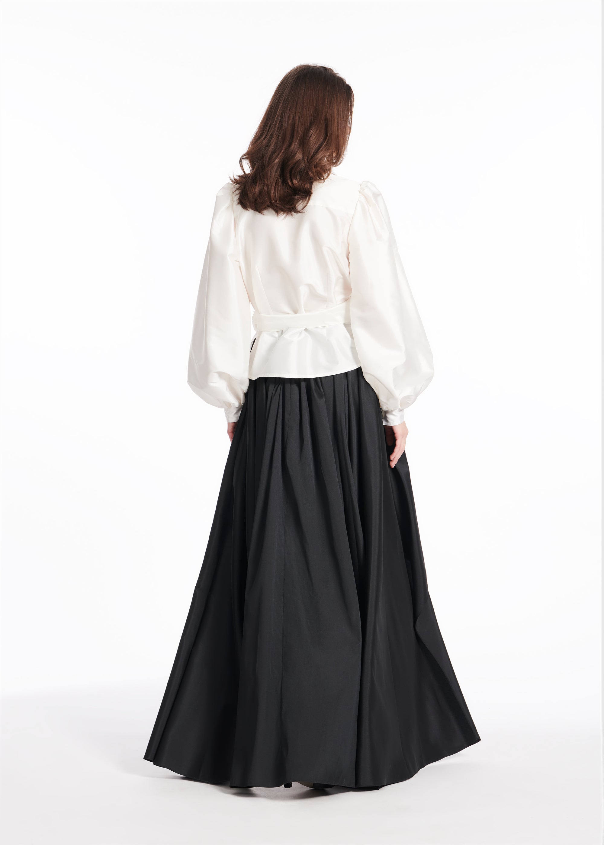 TAFFETA BALOON SLEEVE BLOUSE