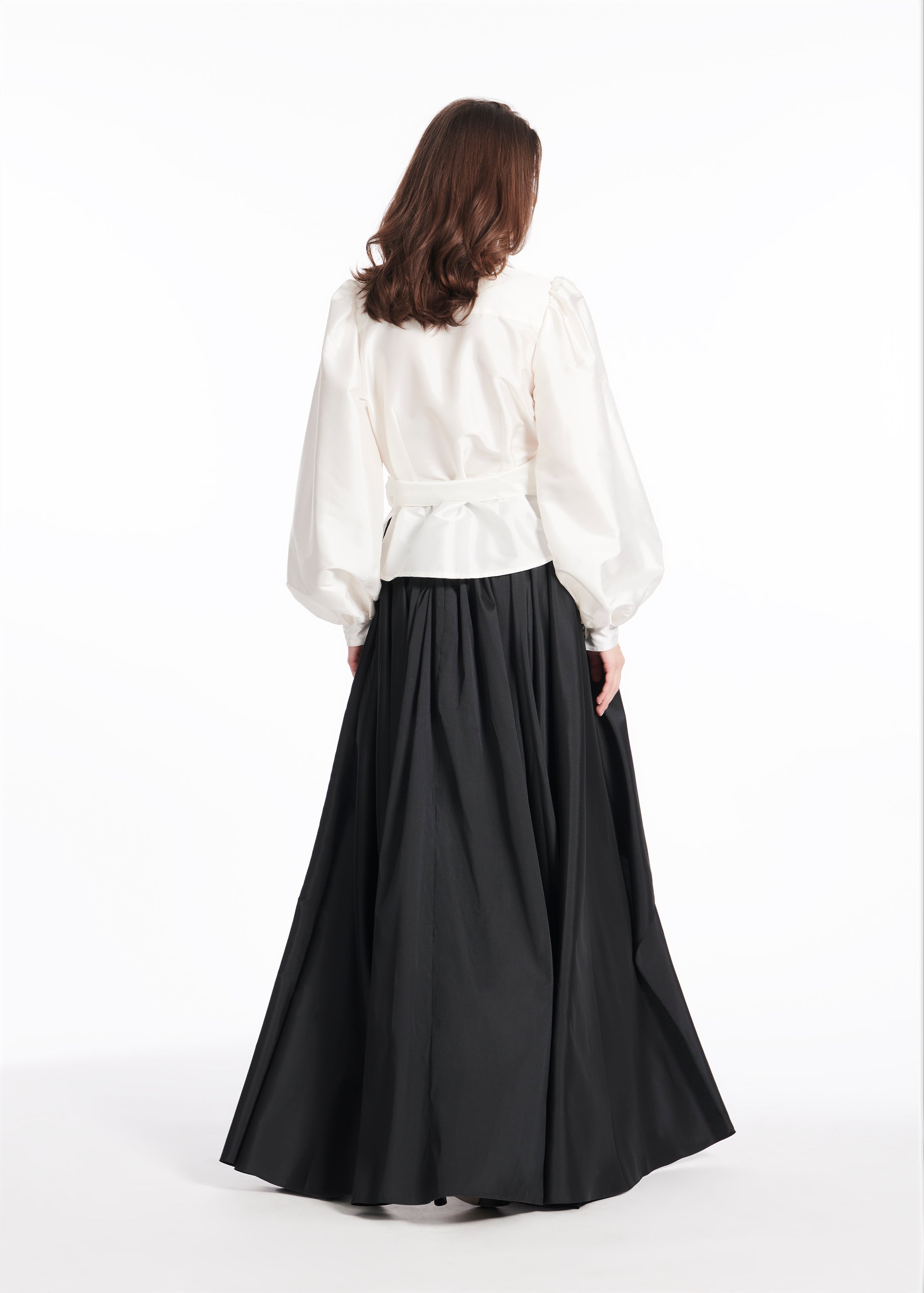 TAFFETA BALOON SLEEVE BLOUSE