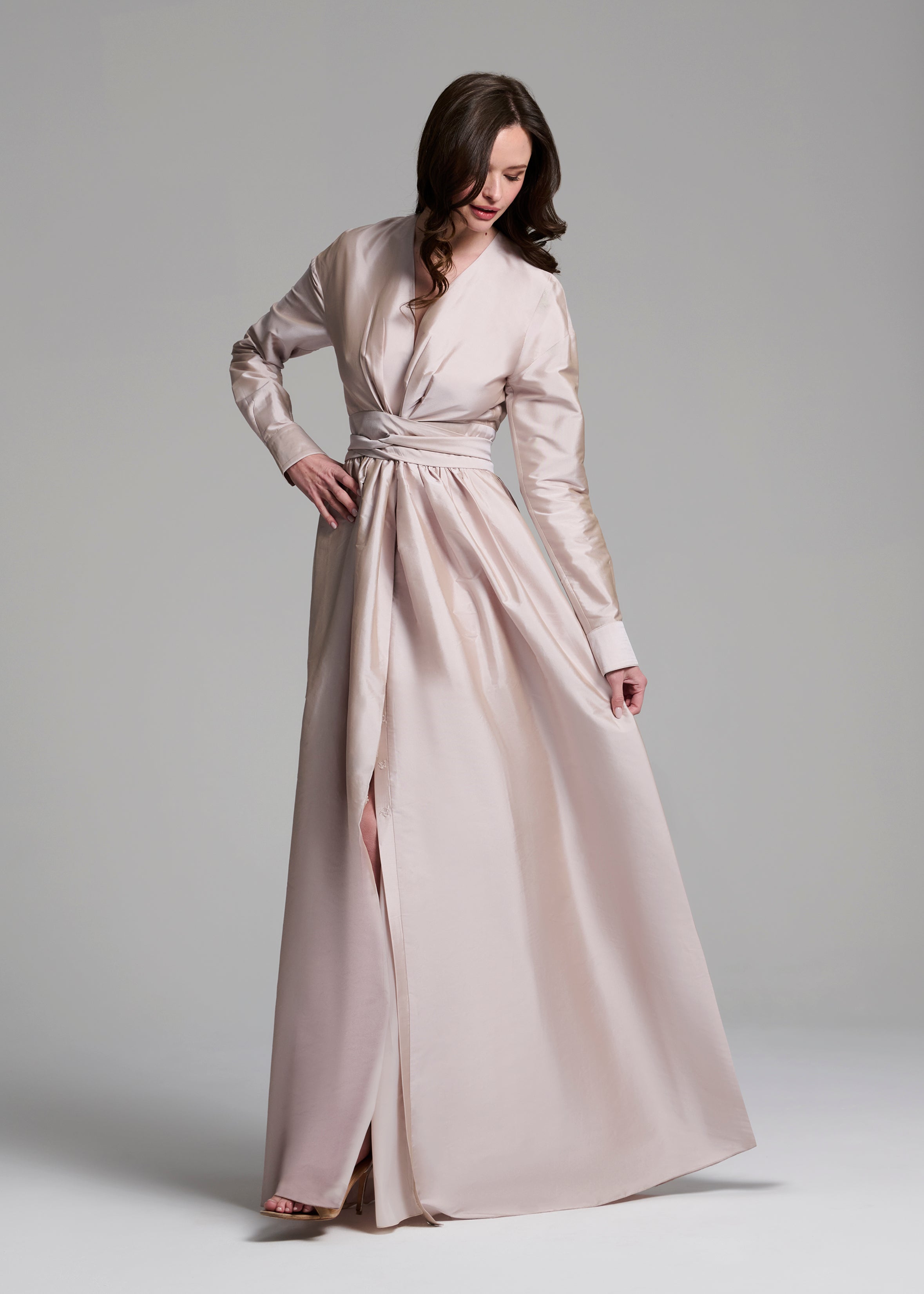 TAFFETA WRAP GOWN OYSTER
