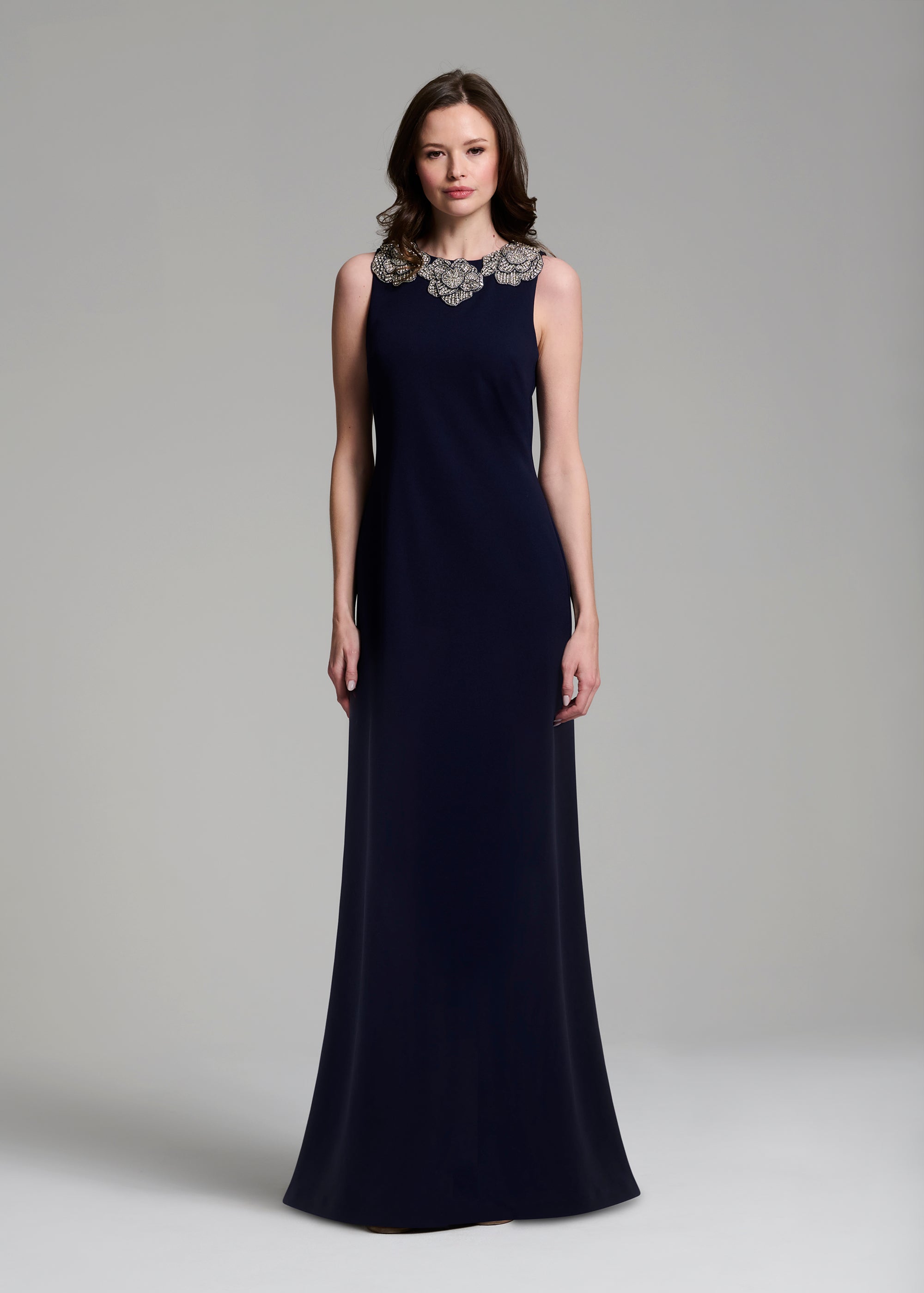 CRYSTAL FLORAL NECK GOWN NAVY