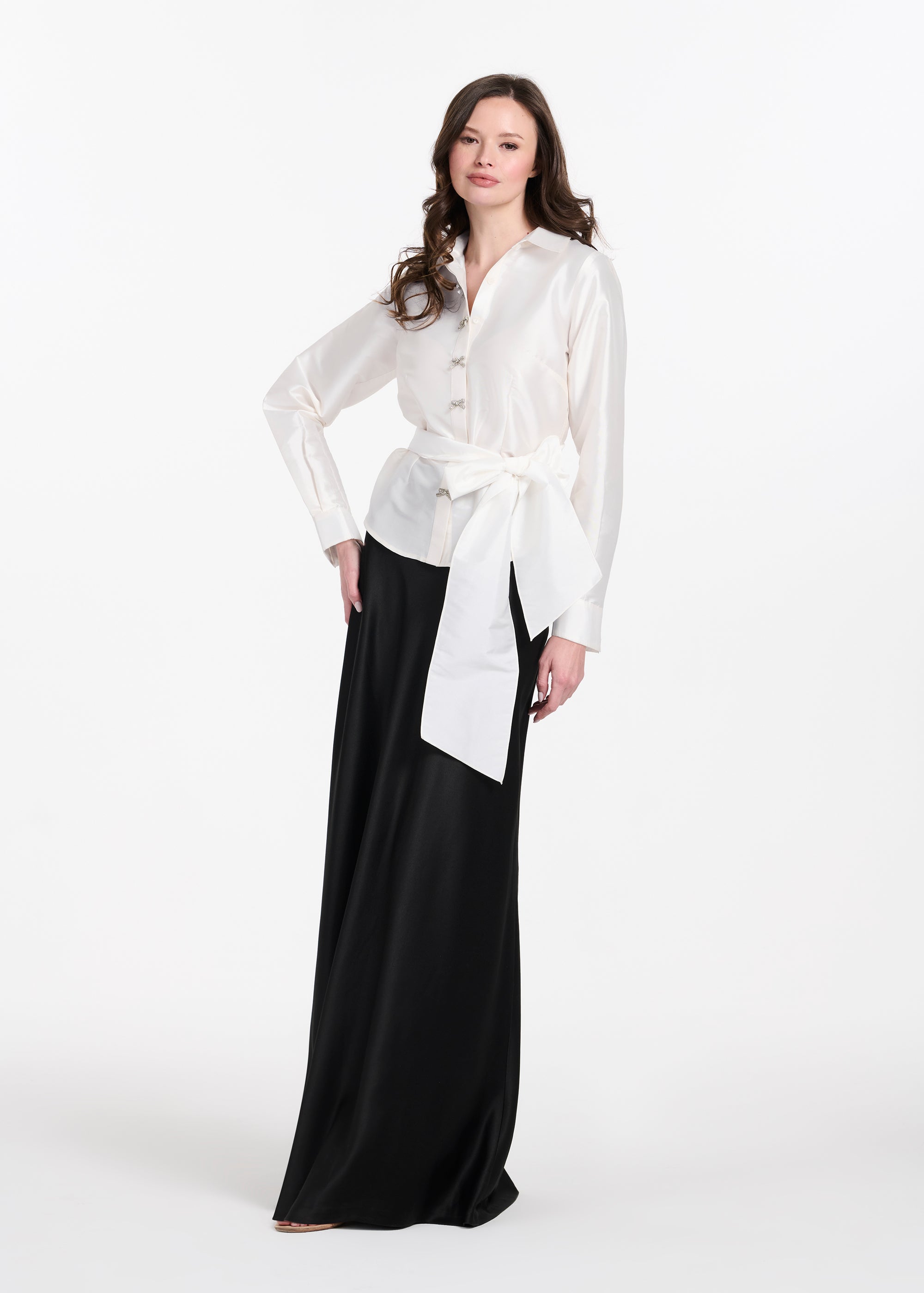 TAFFETA BLOUSE WITH CRYSTAL BOW BUTTONS AND SASH IVORY