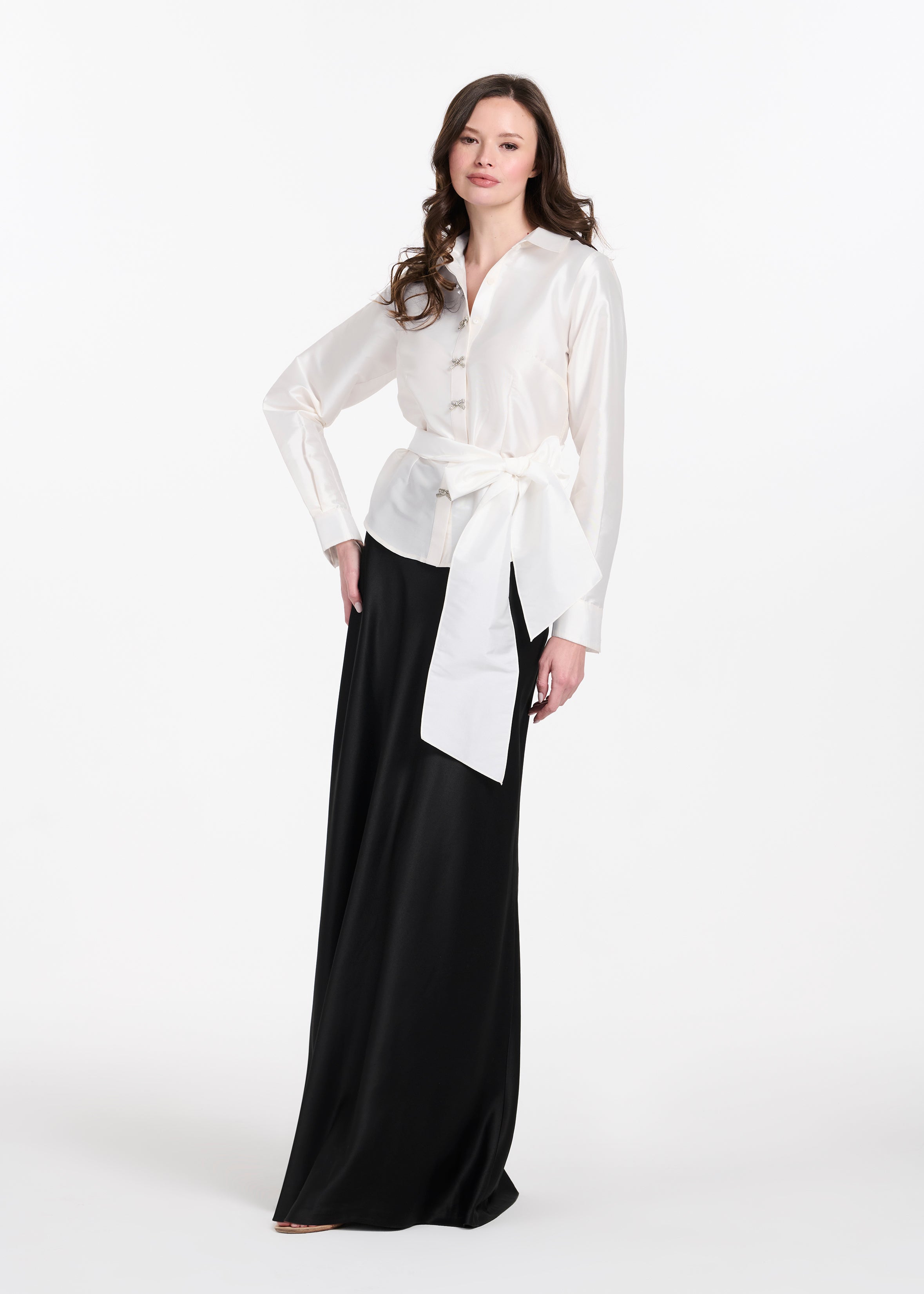 TAFFETA BLOUSE WITH CRYSTAL BOW BUTTONS AND SASH IVORY