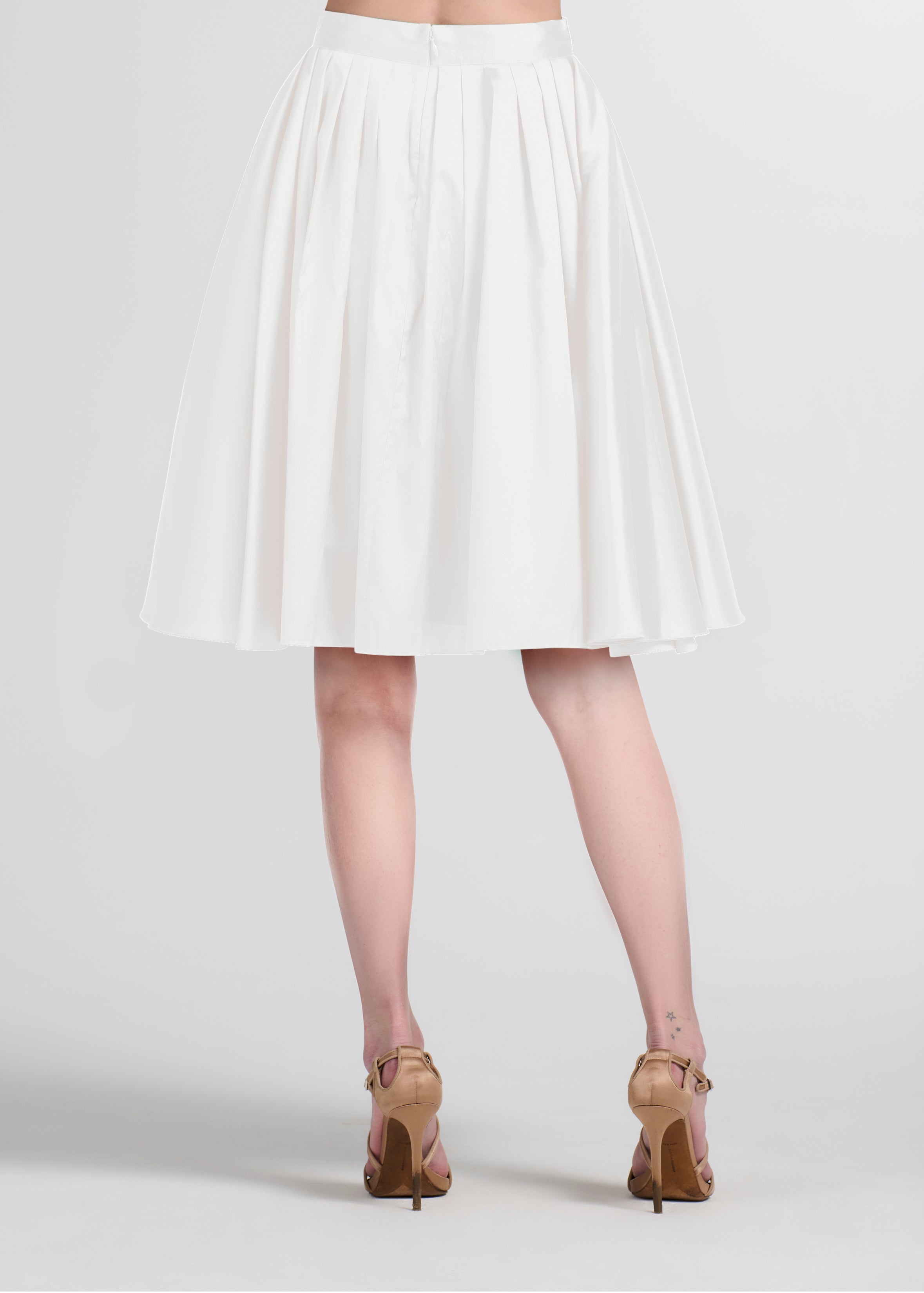 SOFT TAFFETA SHORT PARTY SKIRT BLACK | Emily Shalant