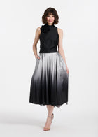 TAFFETA 3D APPLIQUÈ FLORAL SHELL BLACK