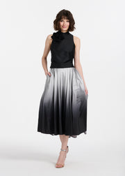 TAFFETA 3D APPLIQUÈ FLORAL SHELL BLACK
