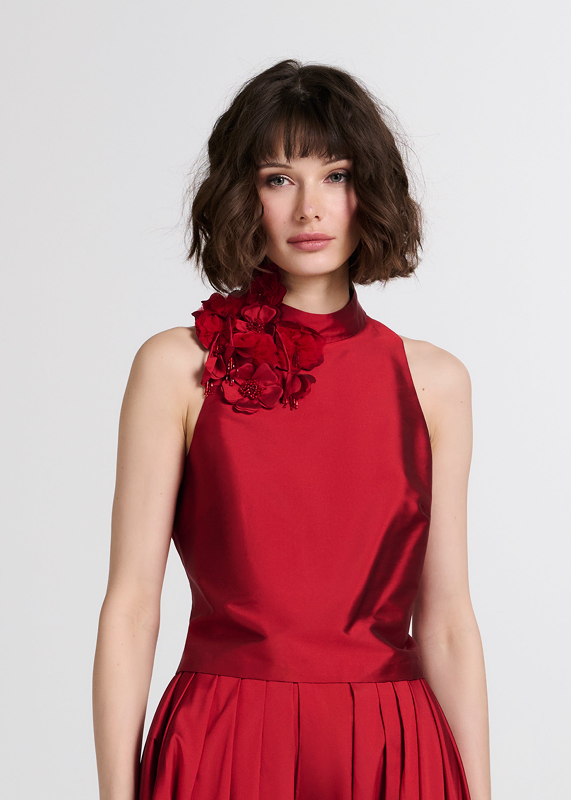 TAFFETA 3D APPLIQUÈ FLORAL SHELL RED