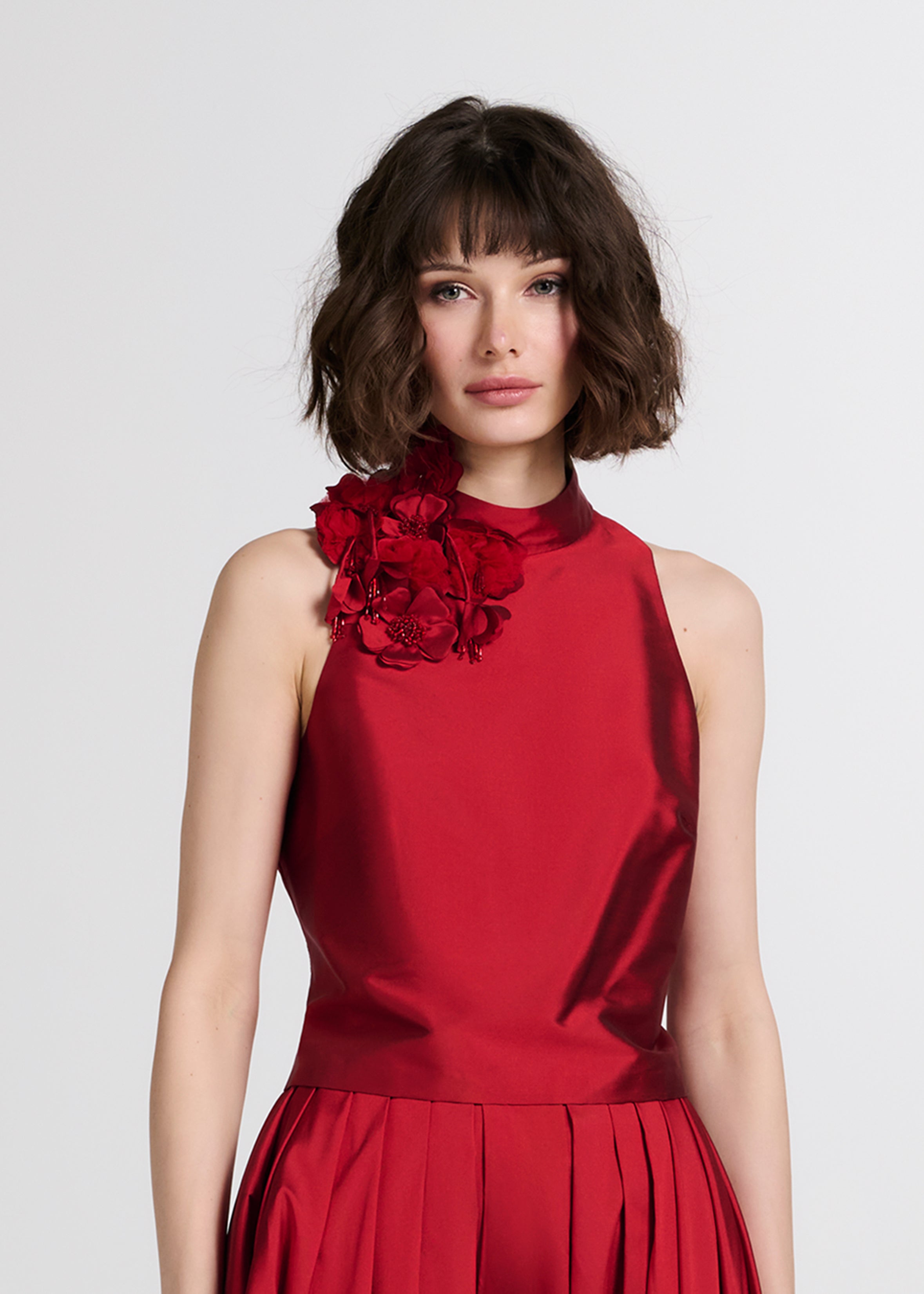TAFFETA 3D APPLIQUÈ FLORAL SHELL RED