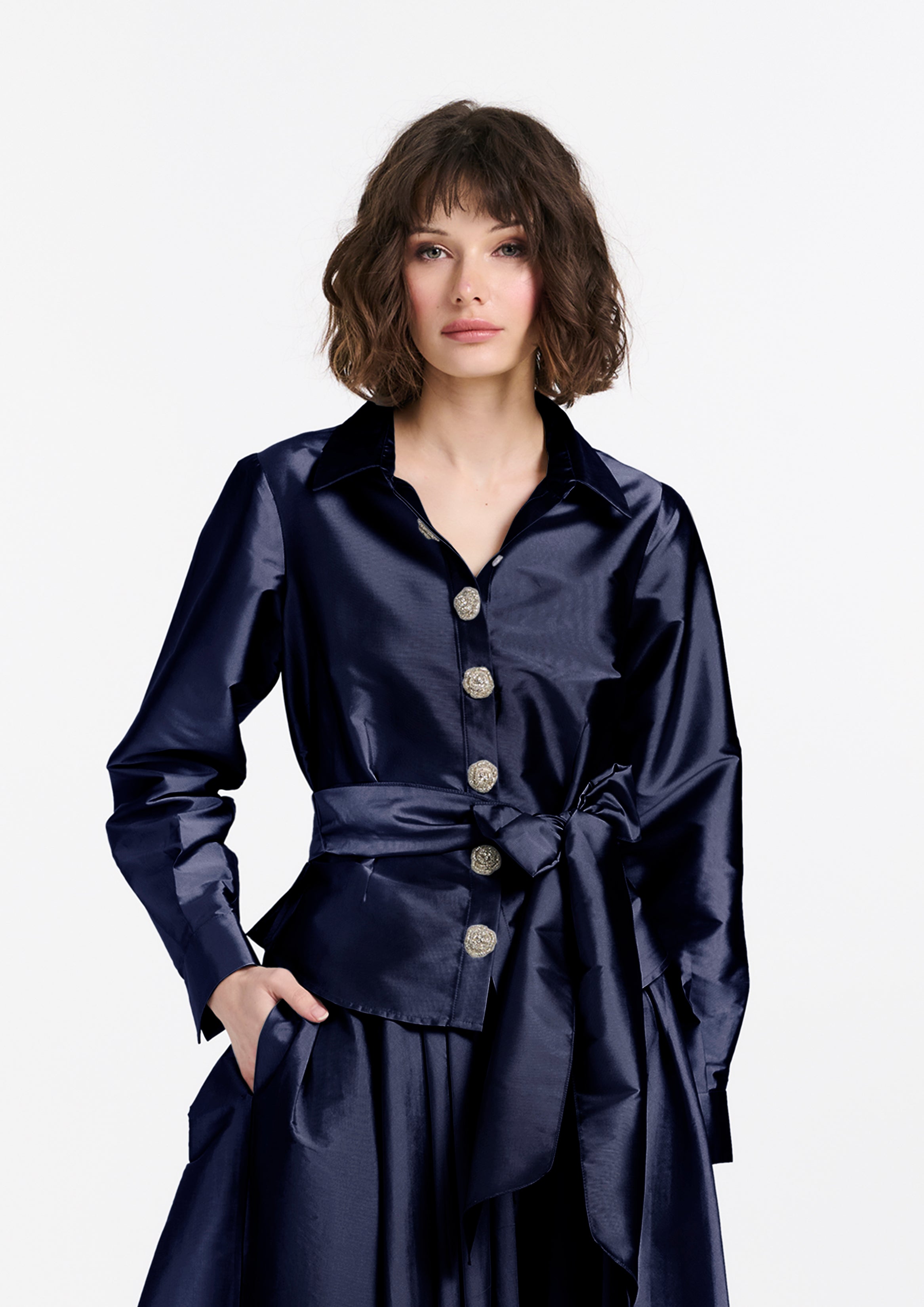 CHUNKY CRYSTAL FLOWER BUTTON BLOUSE NAVY