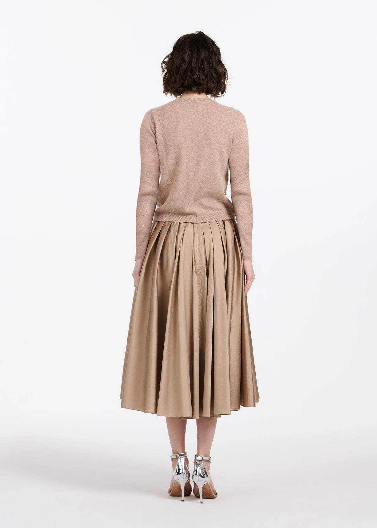 Long Sleeve Cashmere Sweater With Applique Pailette Flowers