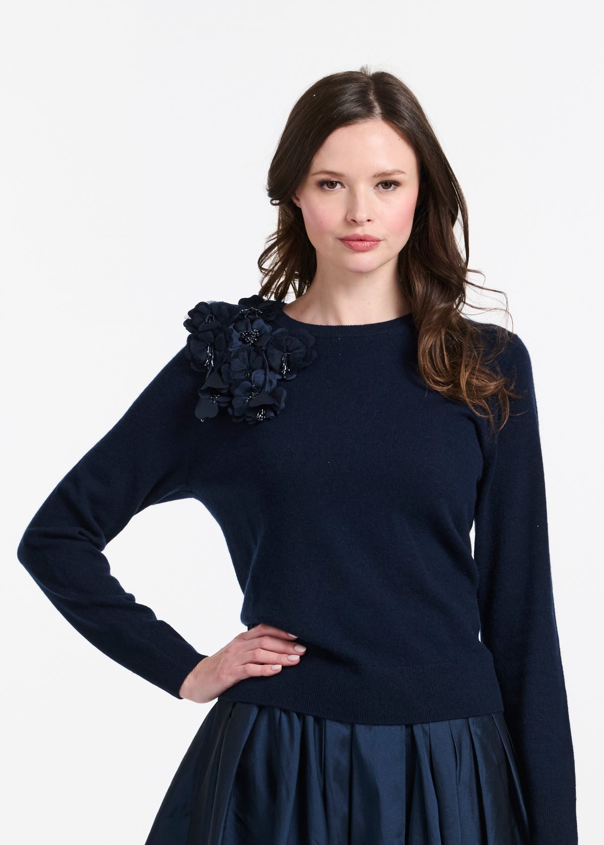 Cashmere Long Sleeve Sweater With Flowers- Navy