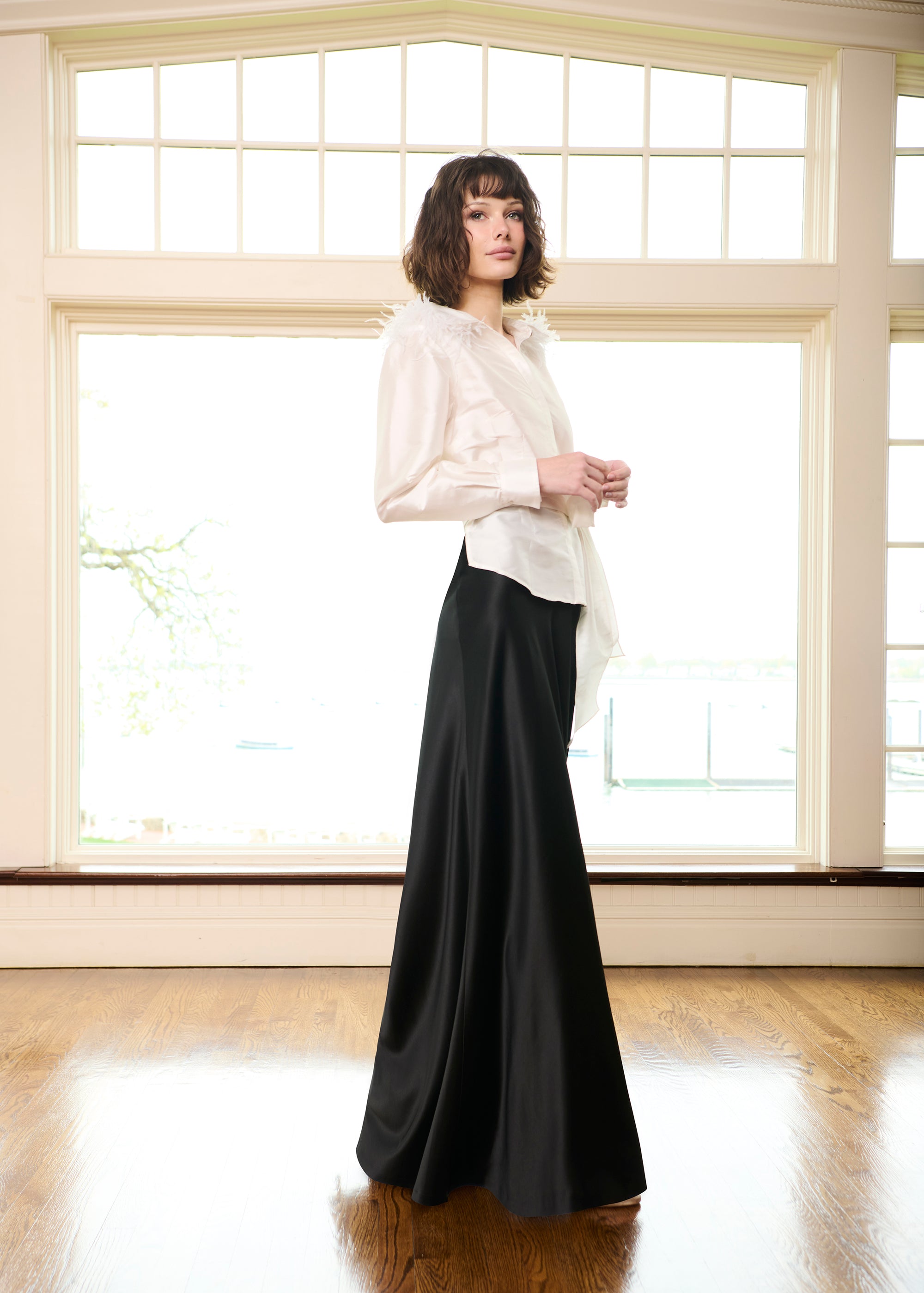 FEATHER SHOULDER BLOUSE IVORY