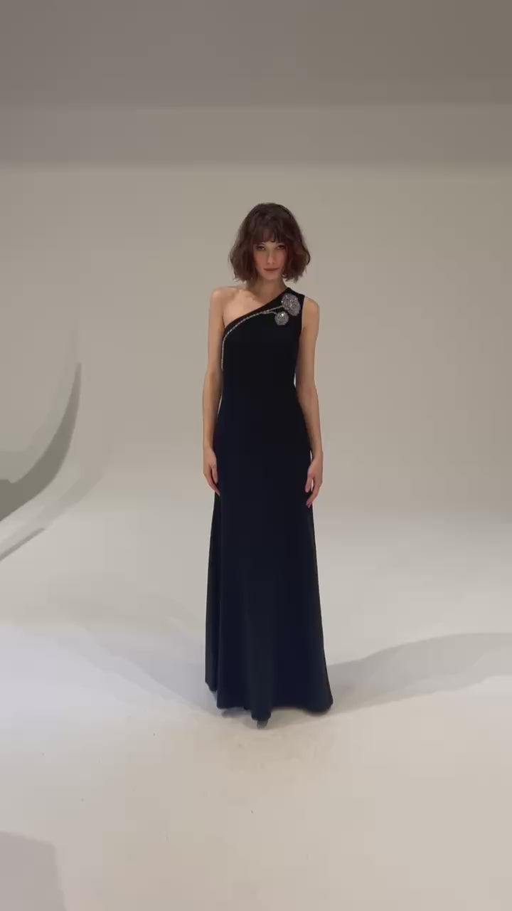 STRETCH CREPE ONE SHOULDER GOWN WITH CRYSTAL PEONY BLACK